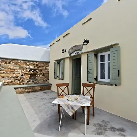 Hébergement de vacances Avyes House *
